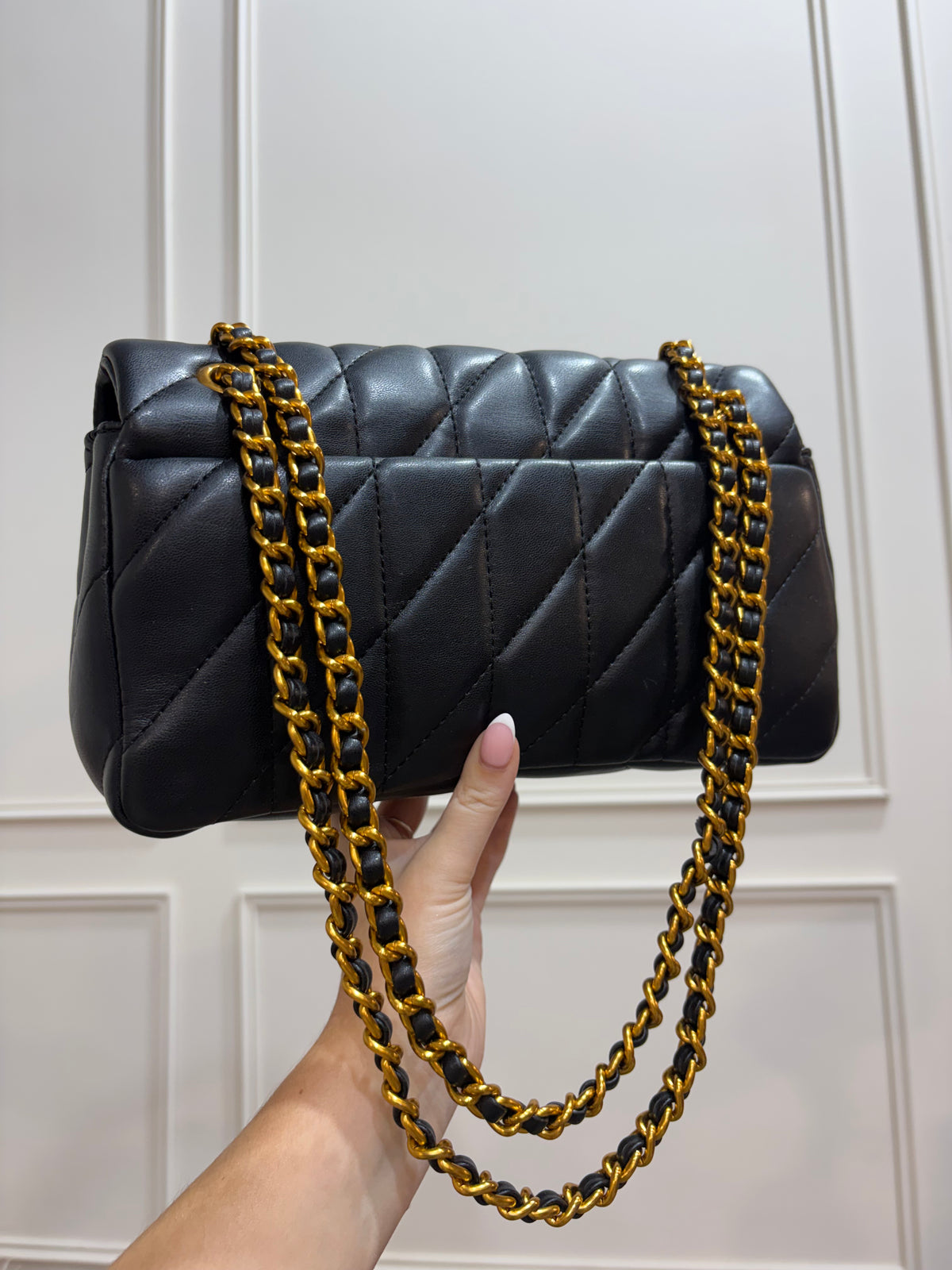 Quilted Bus Bag - Black with Gold Hardware